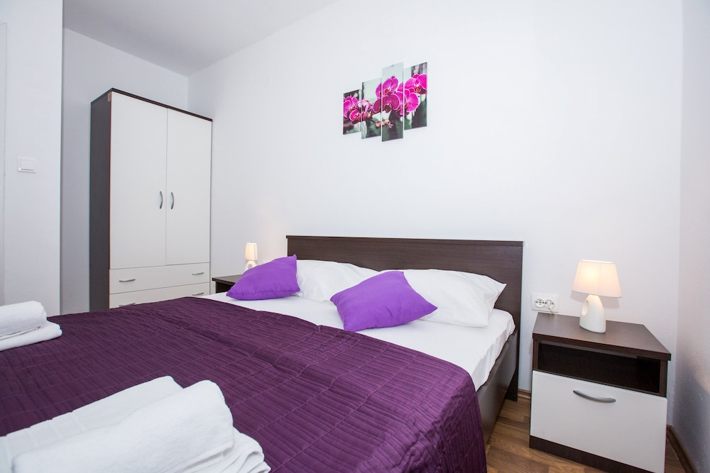 APARTMENTS VILLA ROZA 19/67