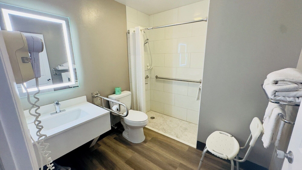 Motel6 McGraw, NY - Cortland 58/60