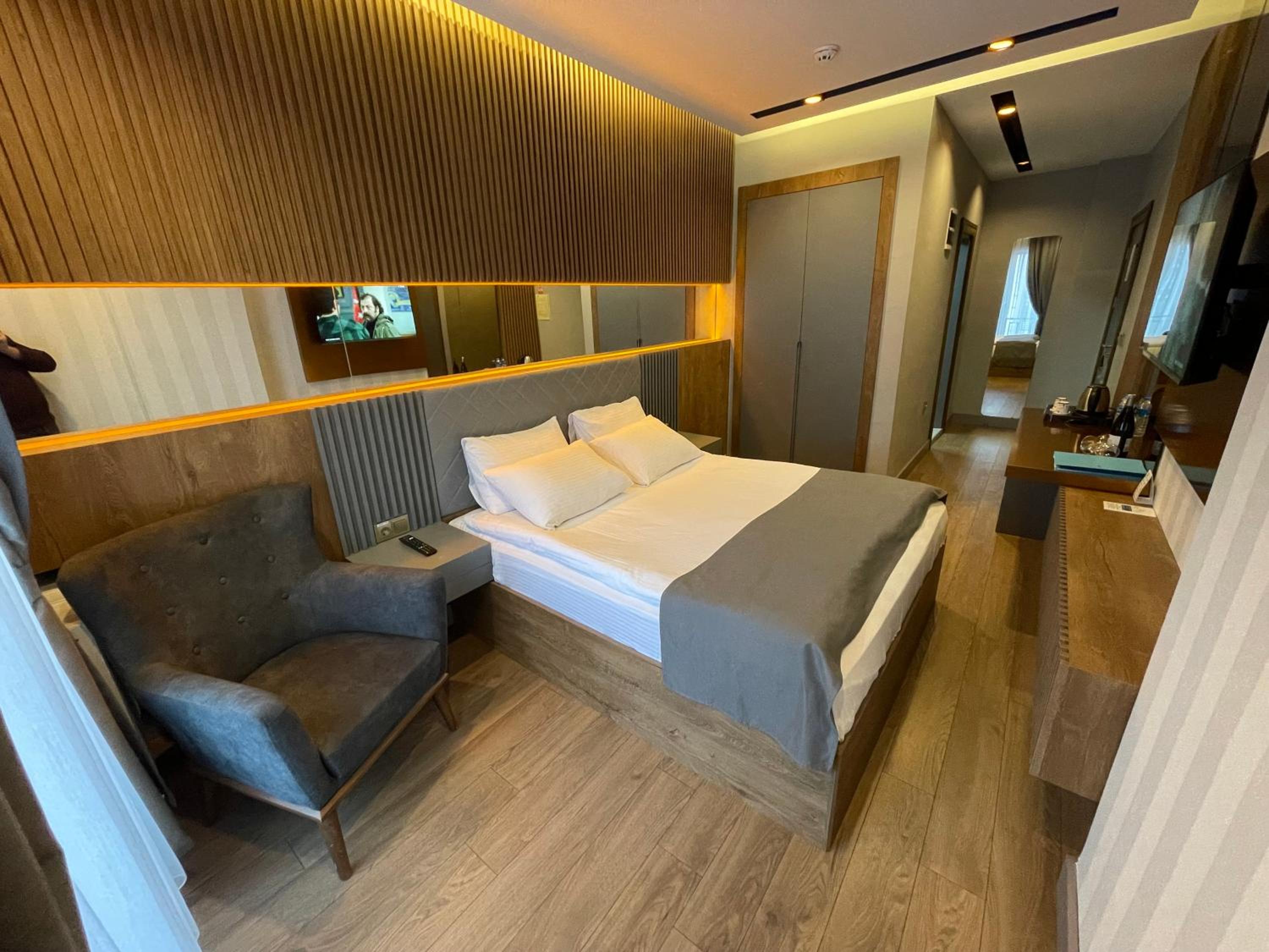 Hotel Aras 16/50