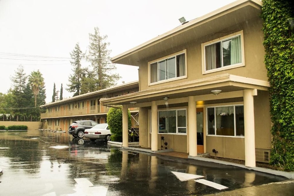Budget Inn Redwood City 40/44