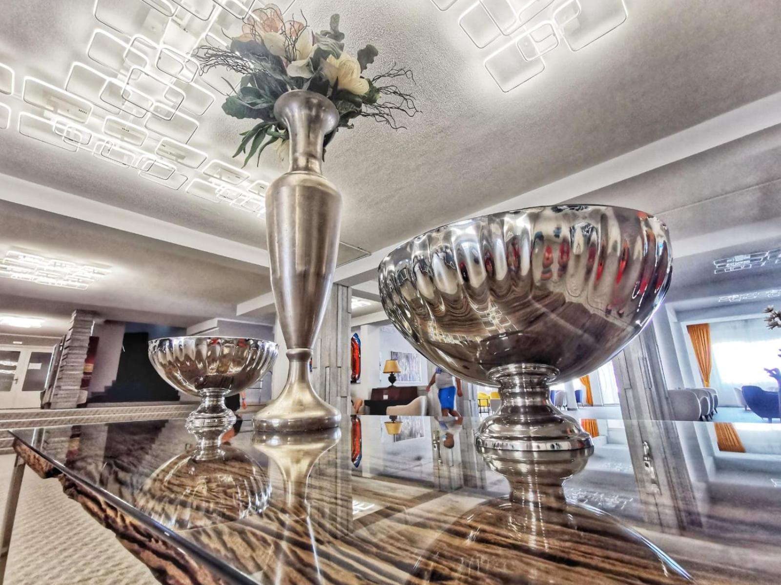Victoria Hotel 17/48