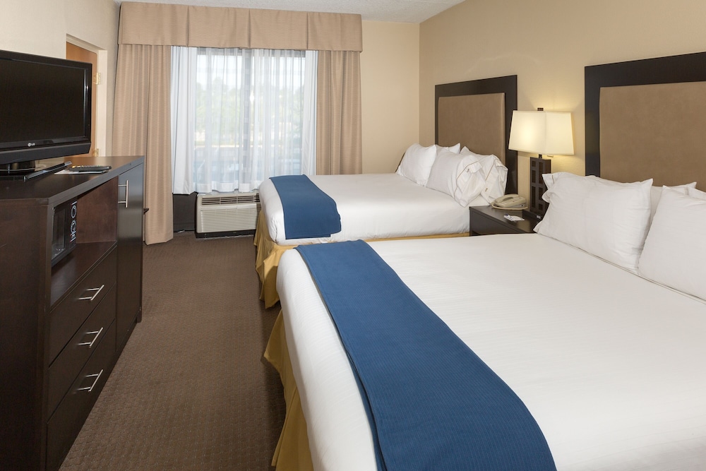 Holiday Inn Express Suites Jacksonville Airport 14/63