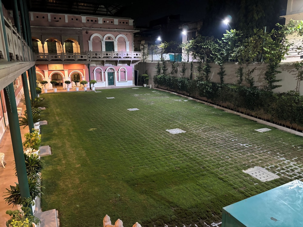 HOTEL PRADEEP 46/55