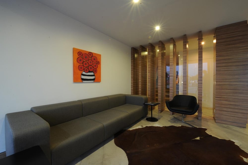 KARDES HOTEL 40/68