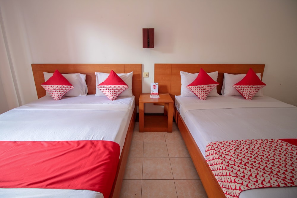 RedDoorz Plus At Hotel Sofia Pangandaran 16/27