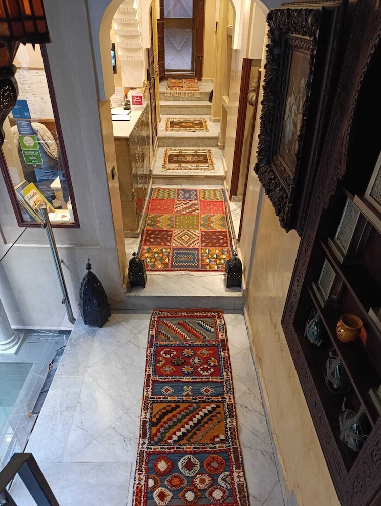 Riad Moullaoud 30/50
