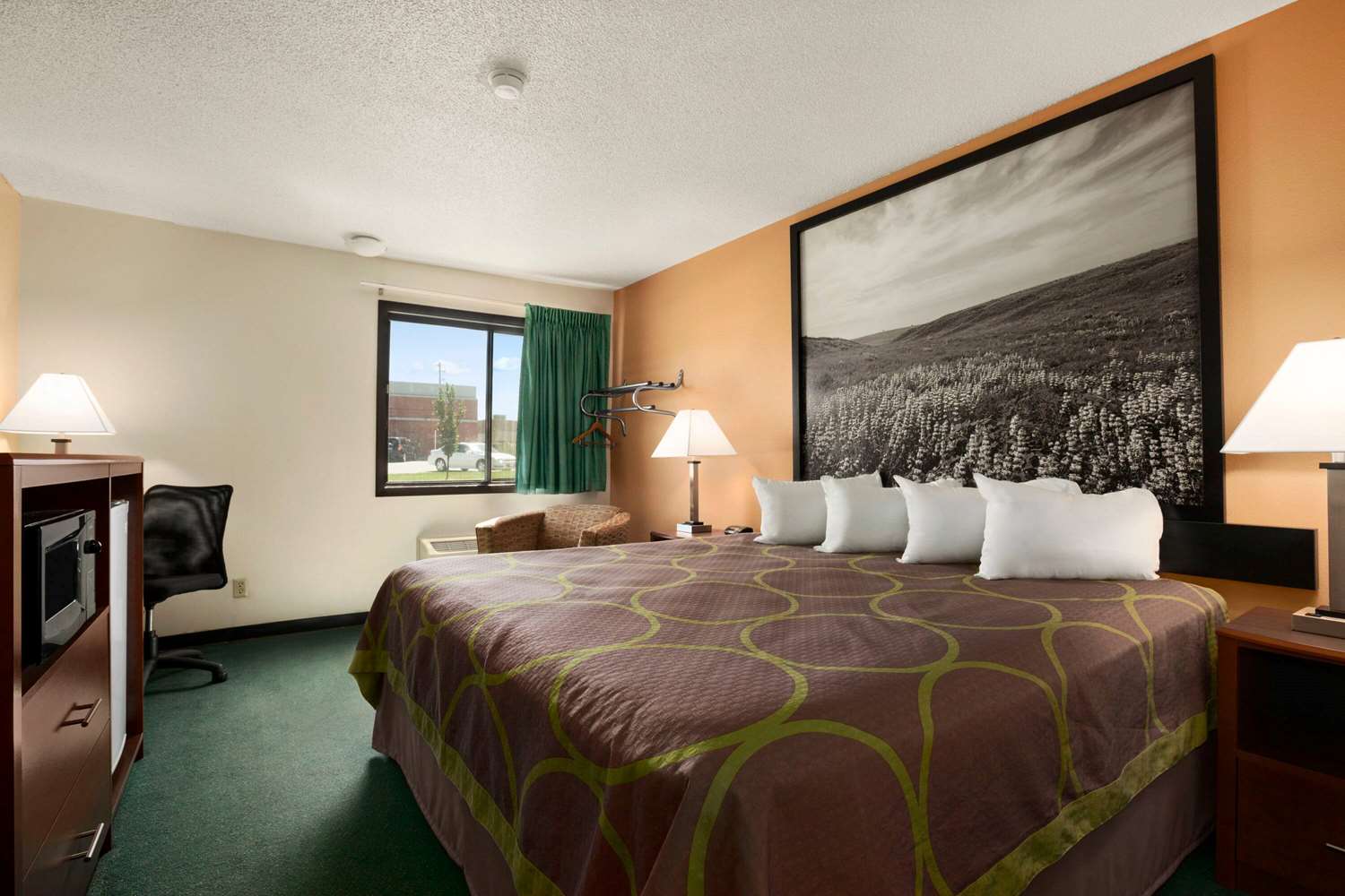 Super 8 By Wyndham Concordia 11/31