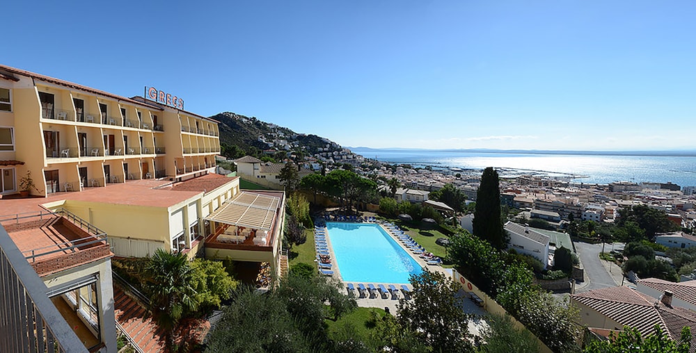 Hotel Grecs 3/37