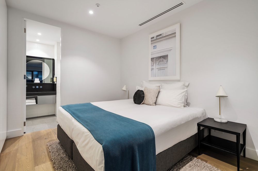STUDIO, APARTMENT