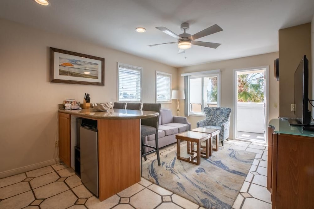 San Clemente Cove 40/55