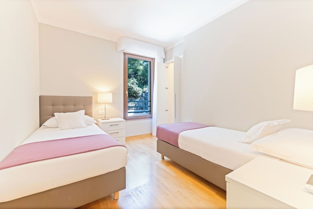 2 BEDROOMS, FAMILY, APARTMENT, BALCONY