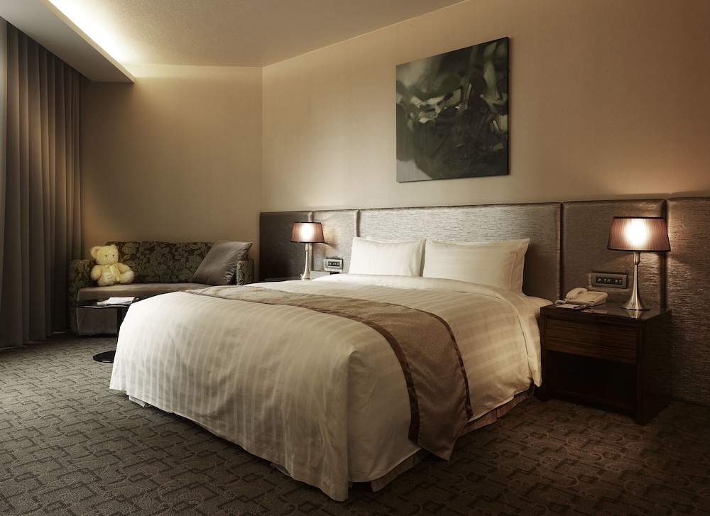 The Loft Hotel 13/75