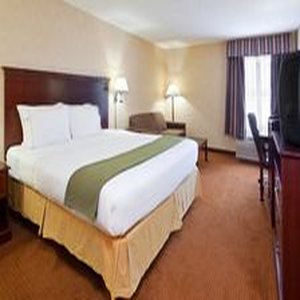 Holiday Inn Express Tiffin 9/24