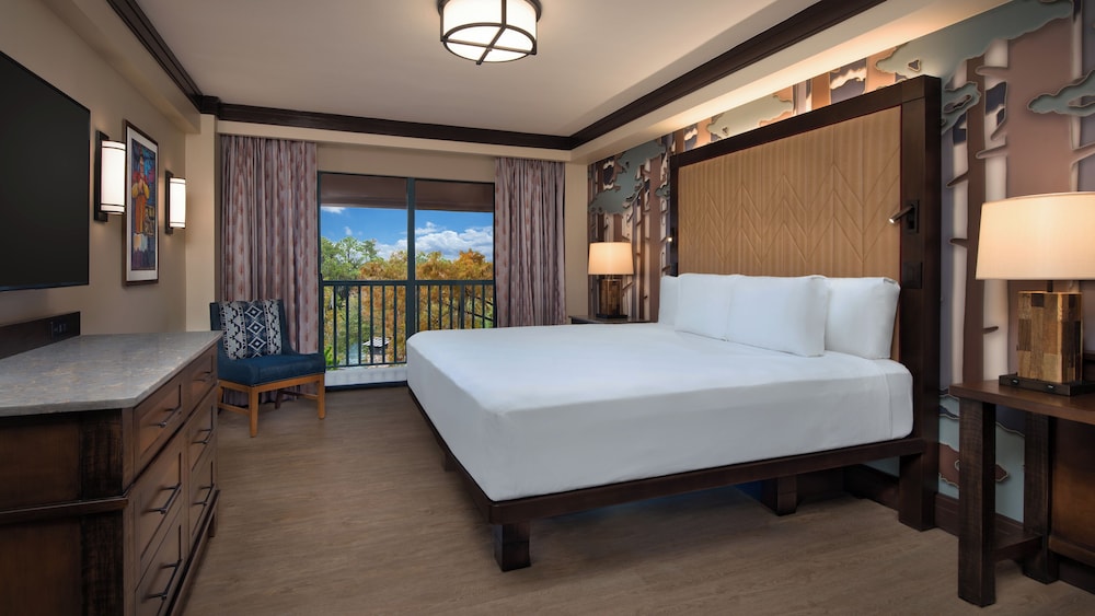 ROOM, KING BED, RESORT VIEW