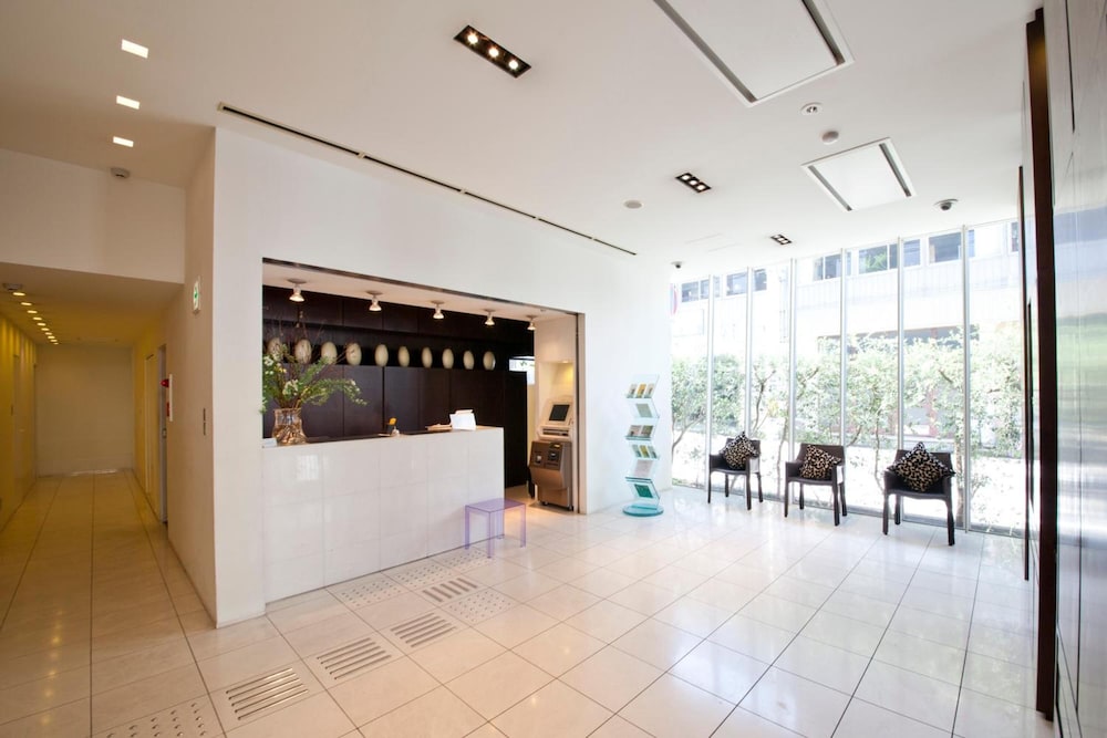7days Hotel Plus 8/48