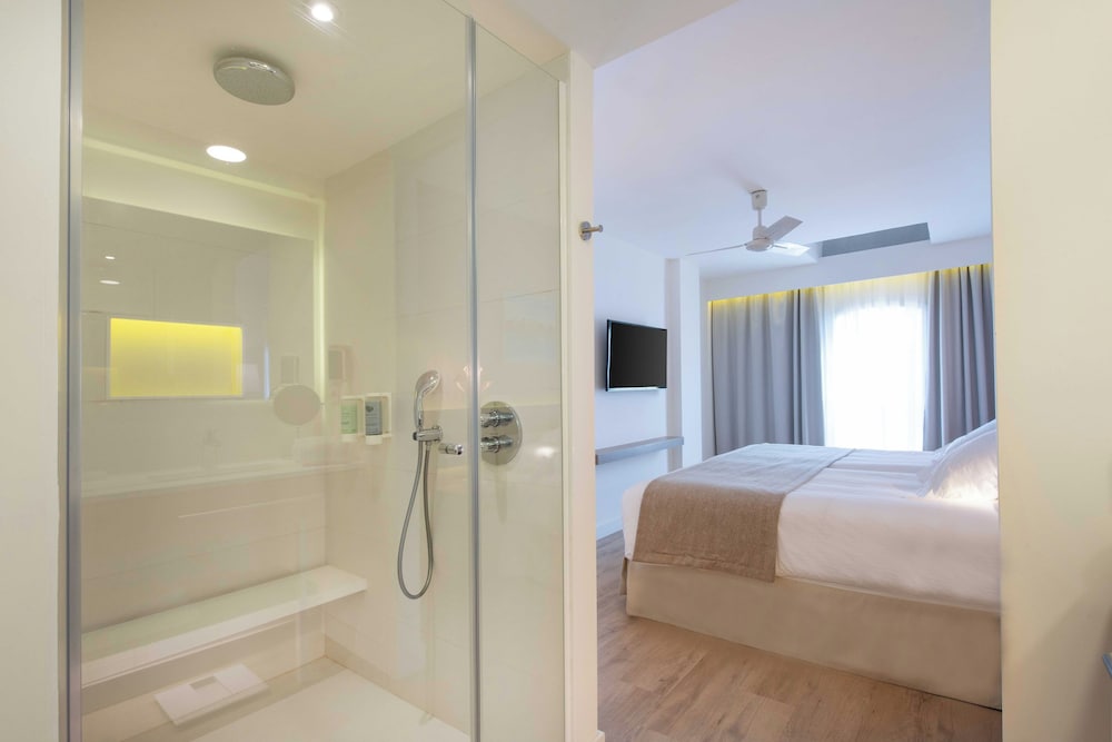 Valentin Somni Hotel & Suites - Adults Only 112/112
