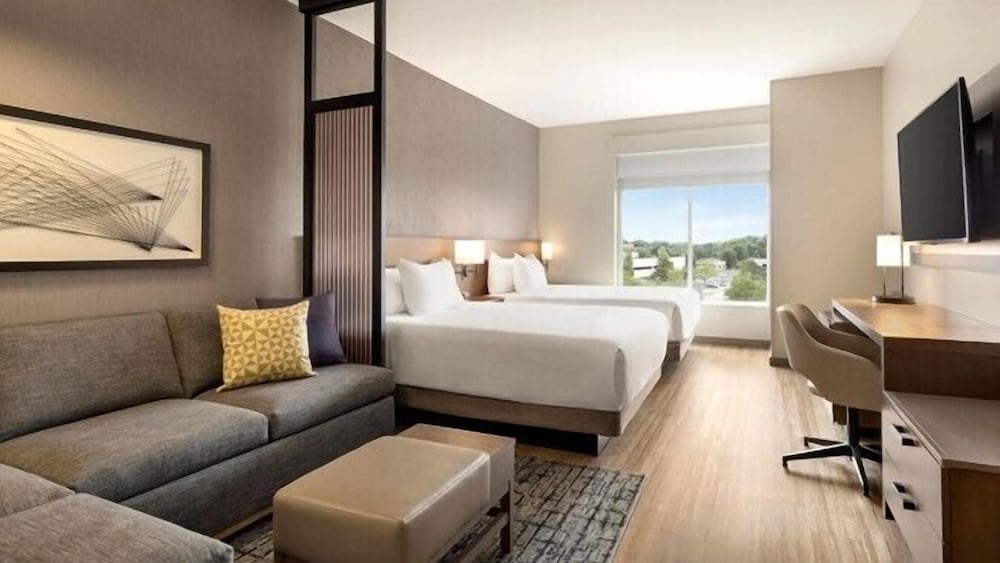 Hyatt Place Munster 4/30