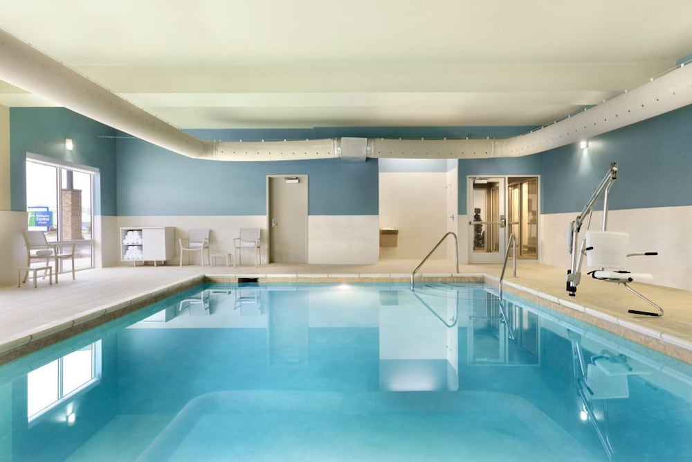 swimming pool spa