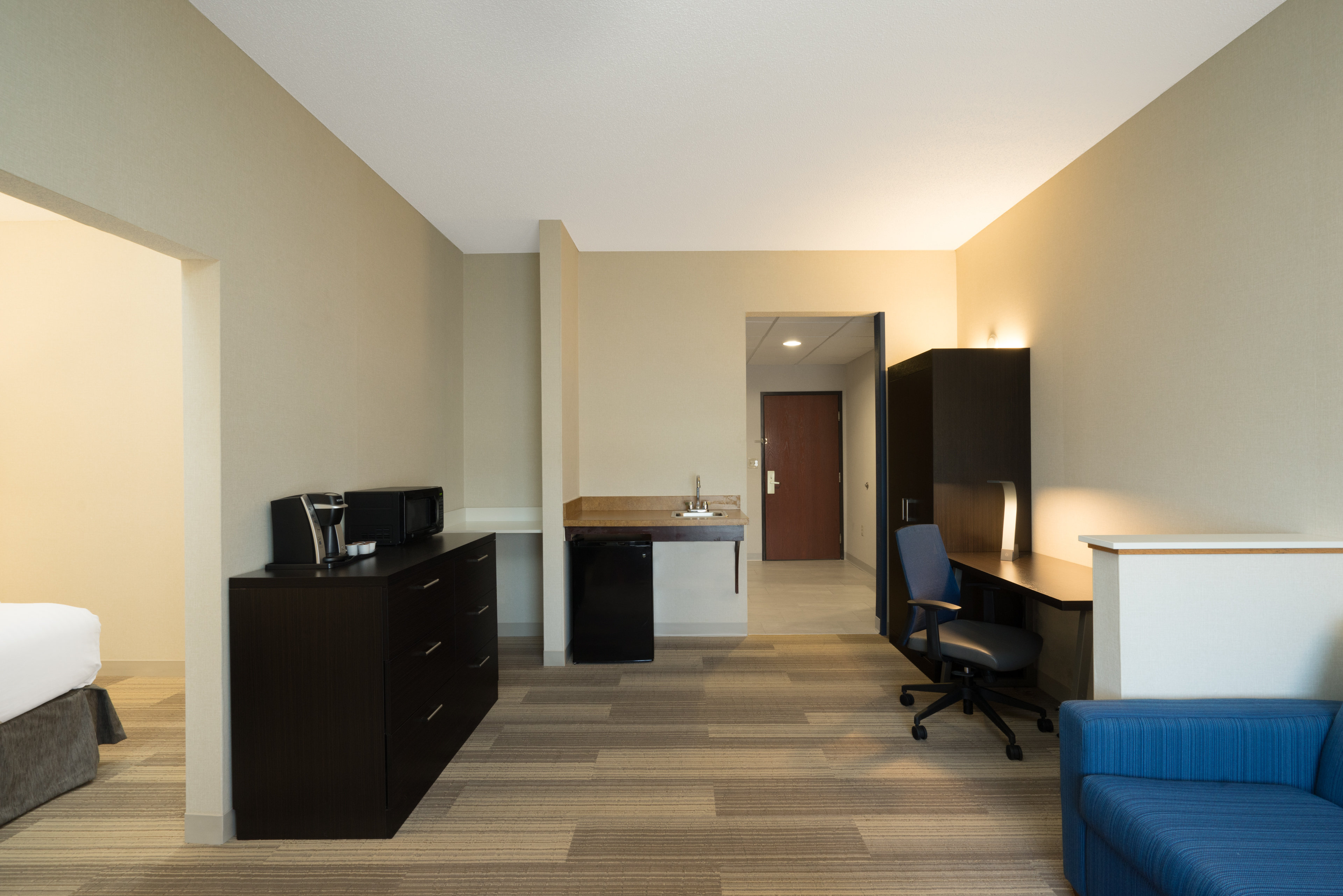 Holiday Inn Express Bloomsburg 66/74