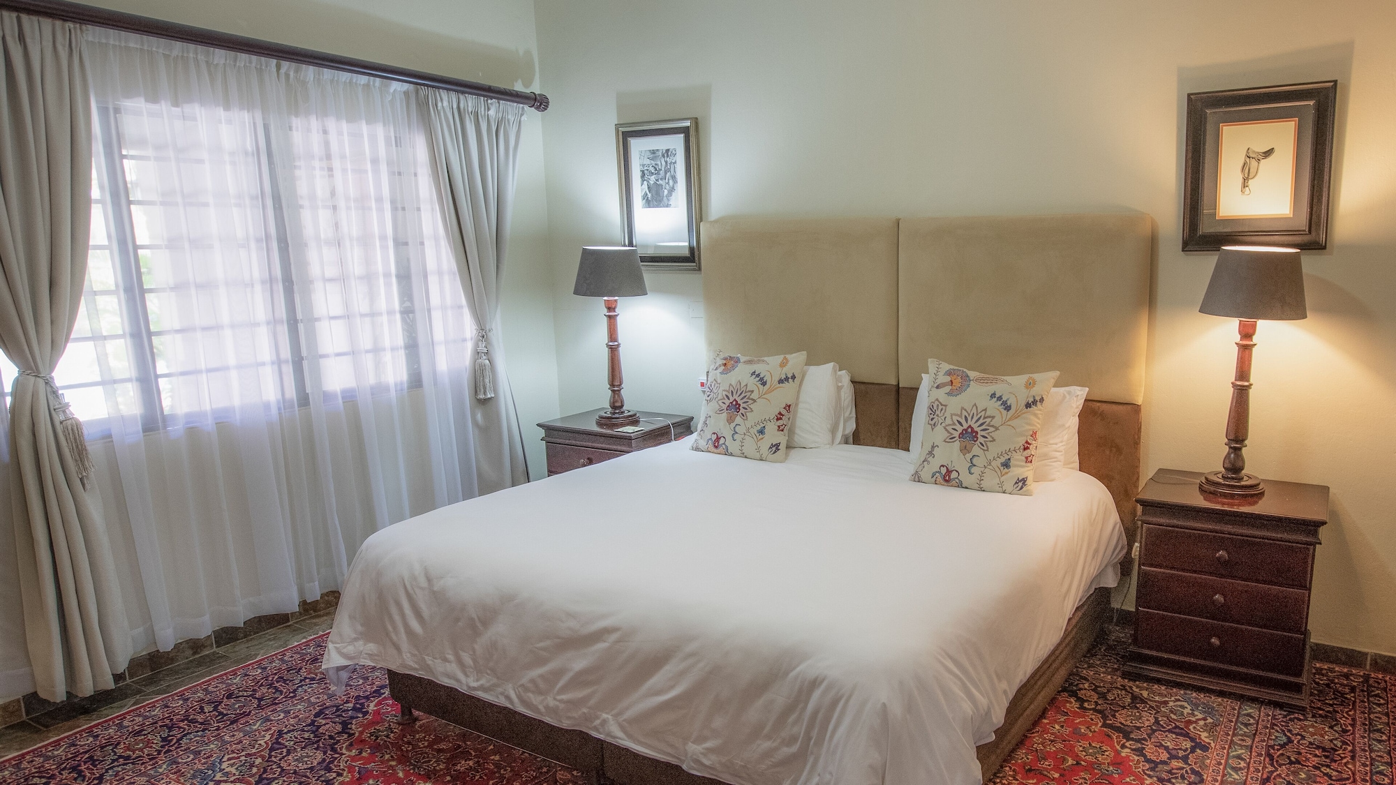 Garden, King Bed
