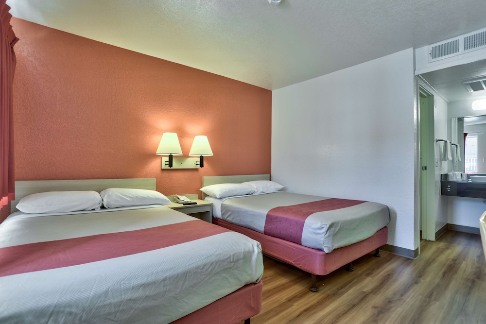 Motel6 Flagstaff, AZ - Butler 18/50