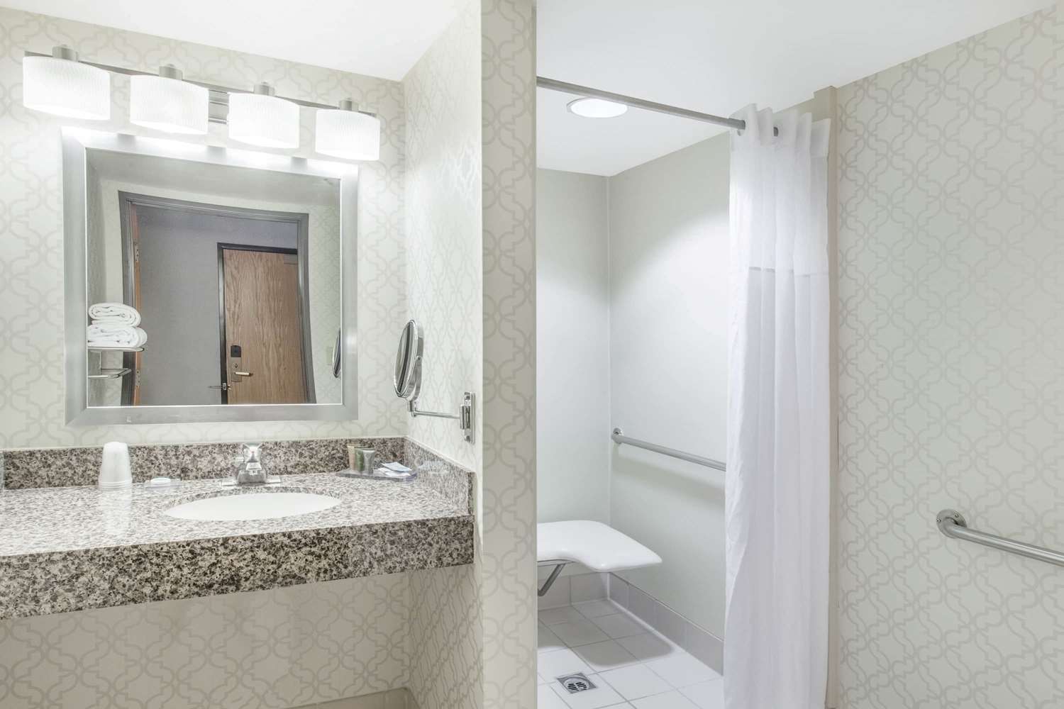Hawthorn Suites By Wyndham Livermore Wine Country 41/43