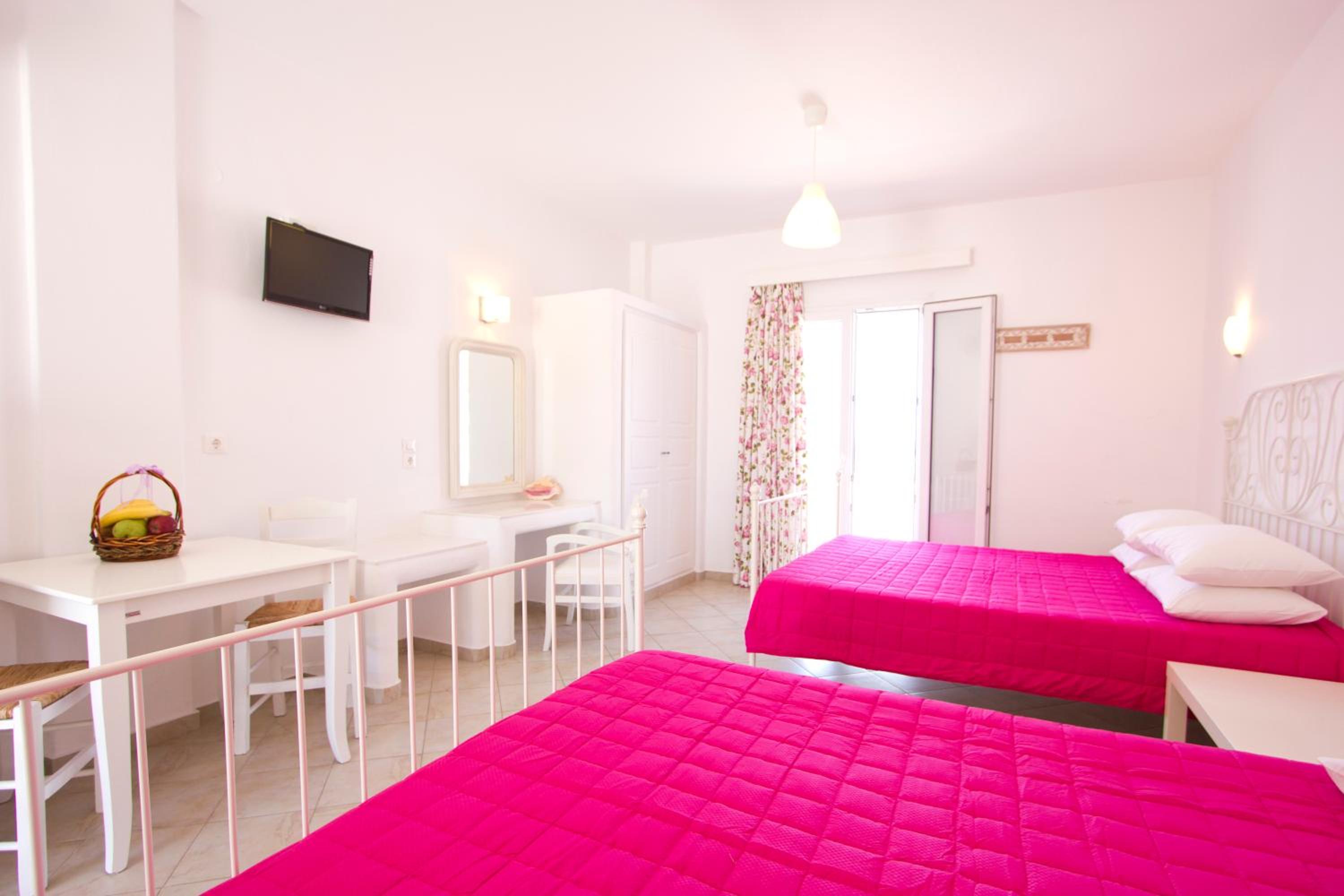 SUPERIOR, STUDIO, SEA VIEW