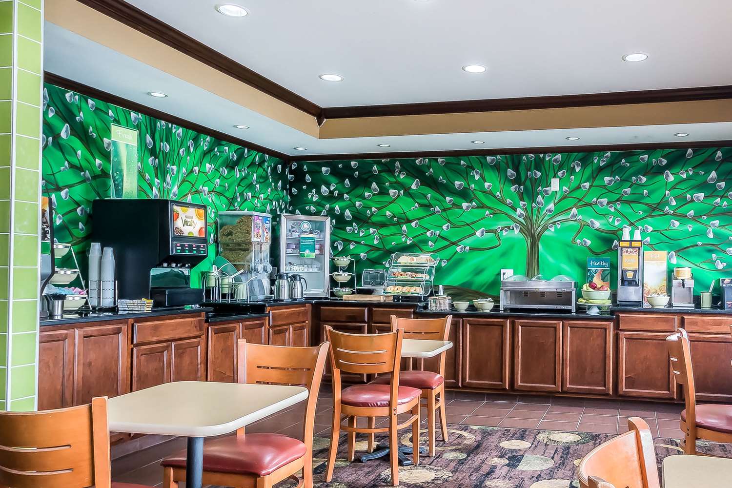 Quality Inn Coralville - Iowa River Landing 21/25