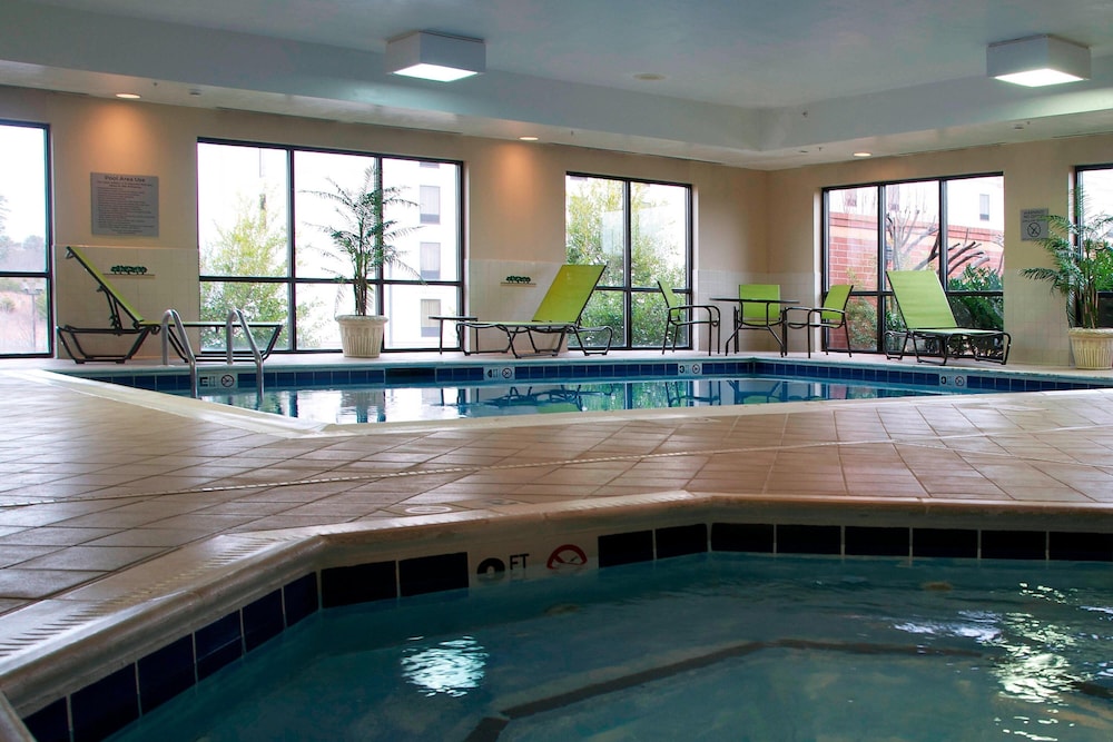 Courtyard by Marriott Hickory 14/33