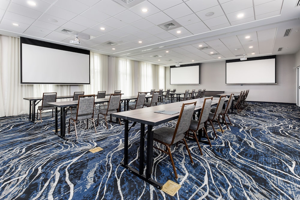 Courtyard by Marriott Pensacola West 40/44