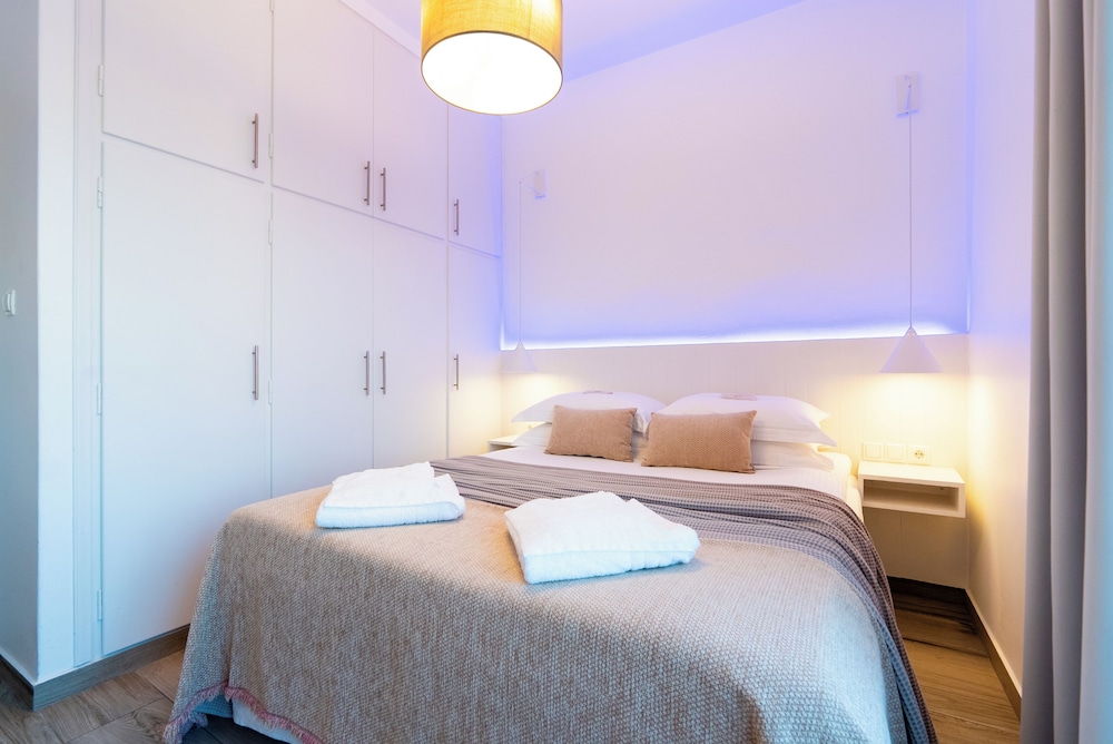 White Rock Milos Suites 29/55