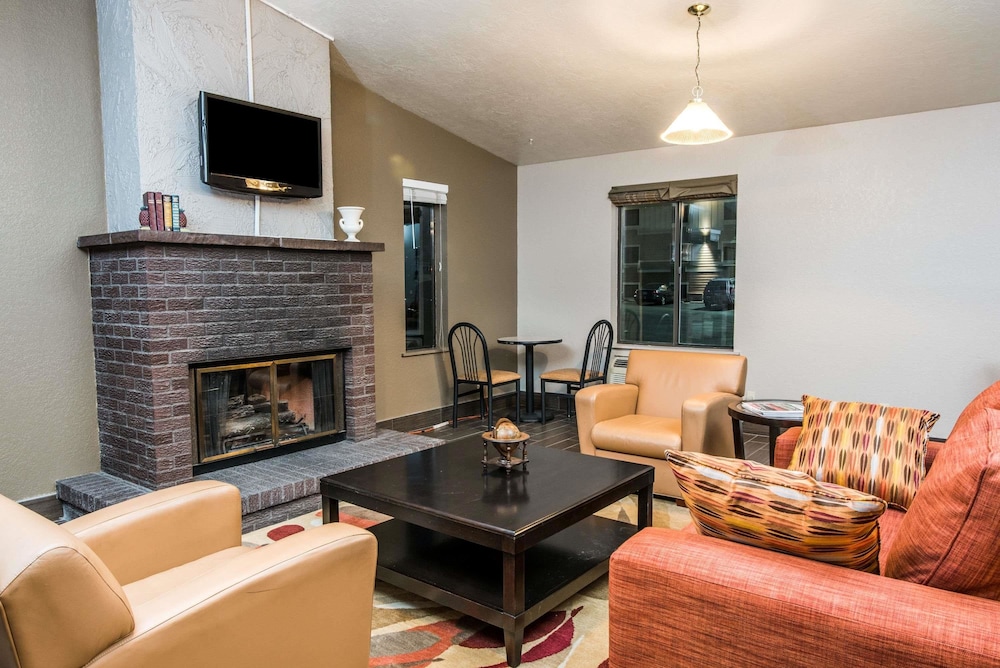 Super 8 By Wyndham Boise 24/29