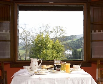 HOTEL RURAL SUQUIN 35/46