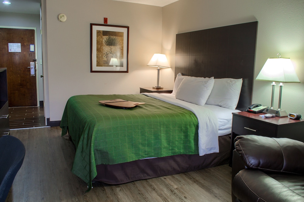 Hometown Inn Thomasville 24/52