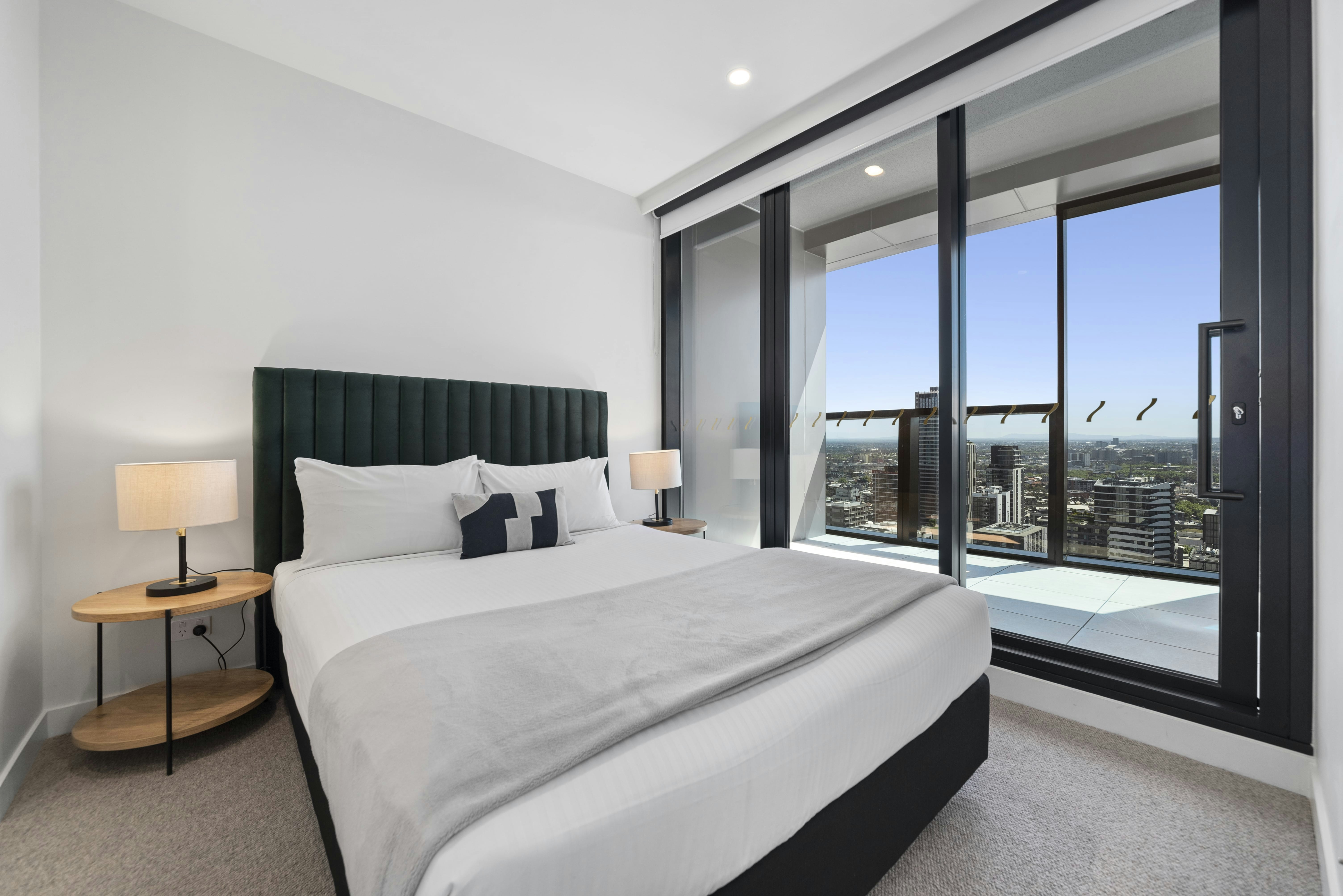 2 BEDROOMS, APARTMENT
