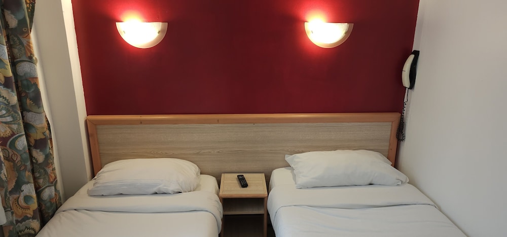 Hotel Corona 19/34