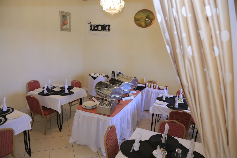 Executive Airport Hotel 34/50