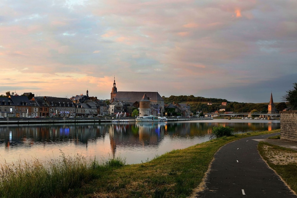 HOTEL VAL SAINT-HILAIRE 19/21