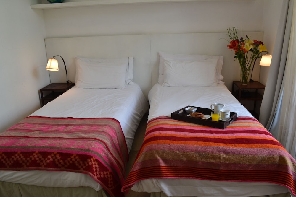 Bromelia Hotel Boutique 35/50