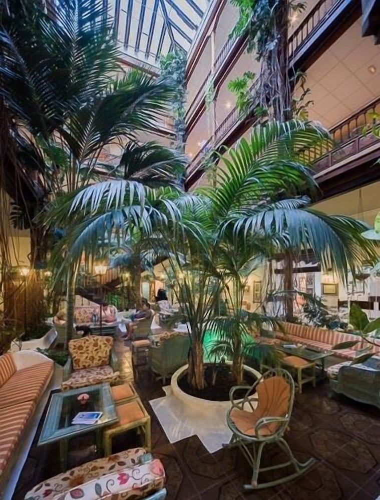 Monopol Hotel Tenerife 37/53