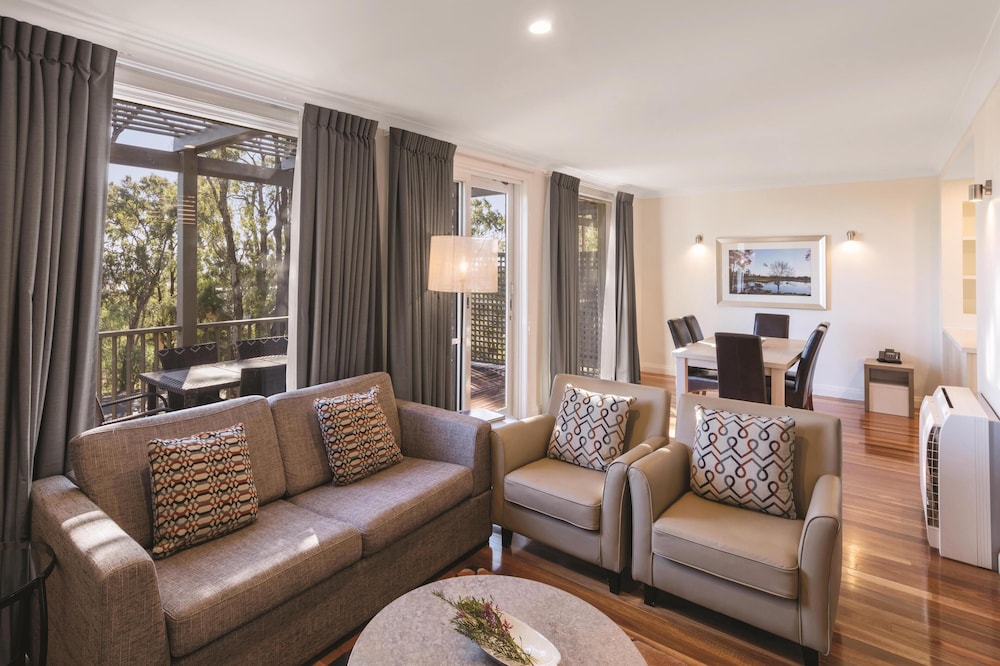 Avani Cypress Lakes Resort 29/50