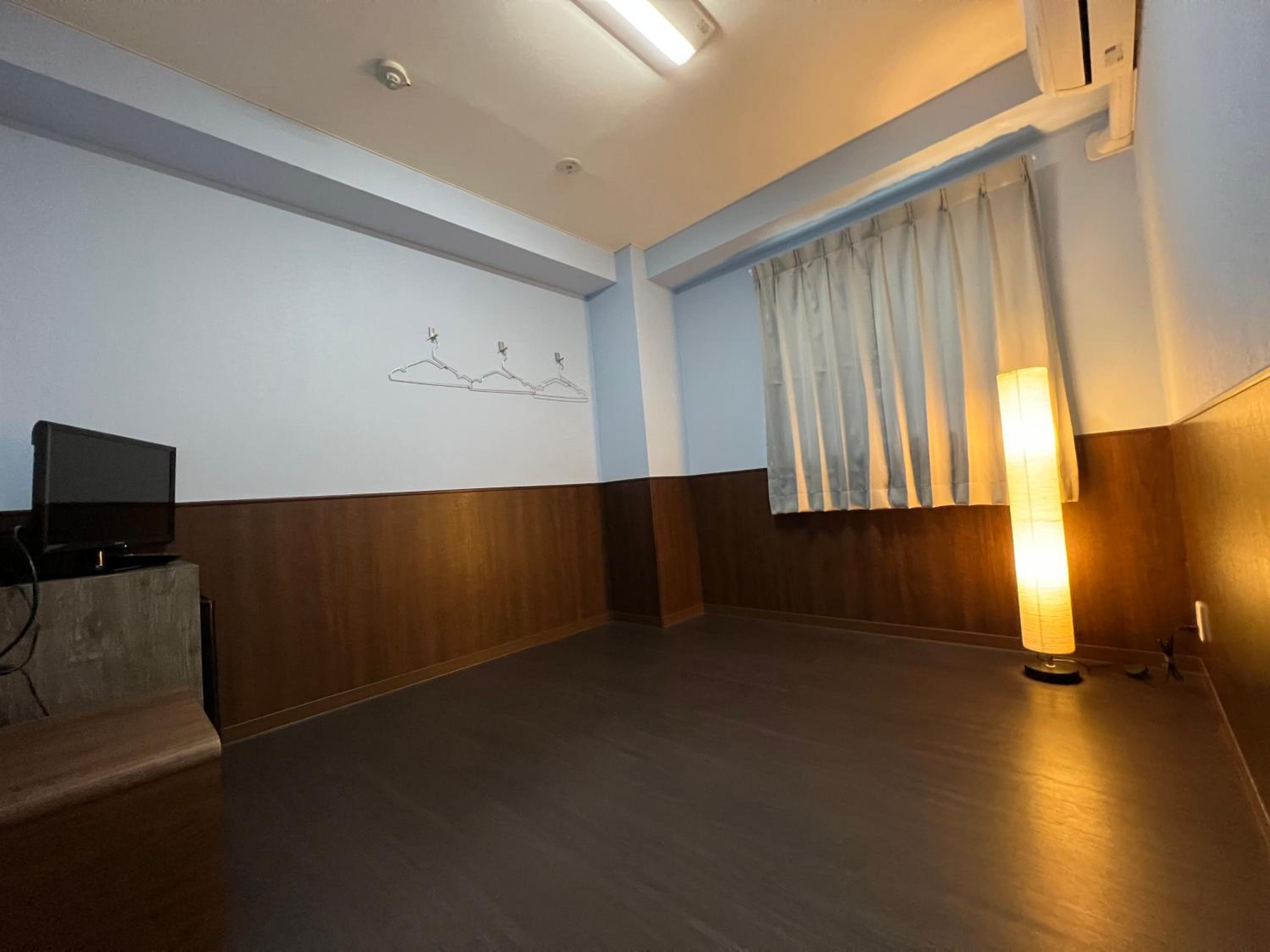 JAPANESE, STANDARD, SHARED BATHROOM