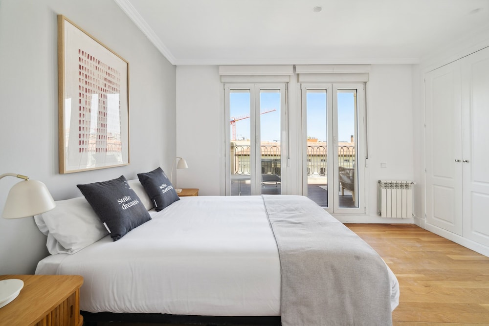شقة بسرير كوين وسريرين فرديين بشرفة بـ3 غرف نوم مع أريكة، Limehome Madrid Calle de Nunez de Balboa 3/9