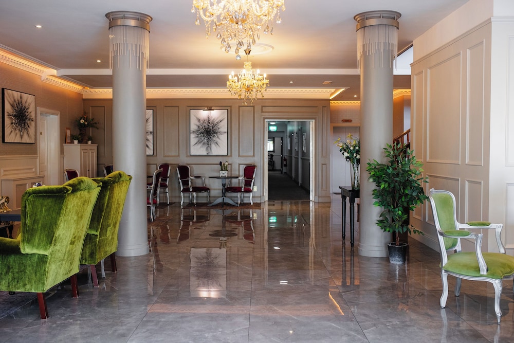 Brook Lodge Boutique Hotel 10/70