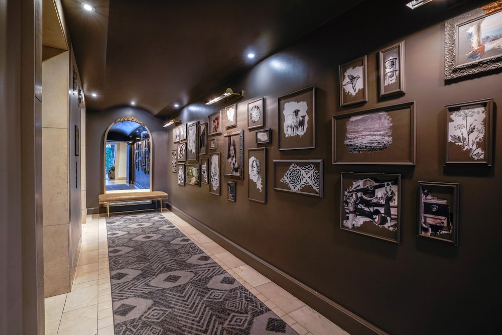 Hotel Amarano Burbank 53/65