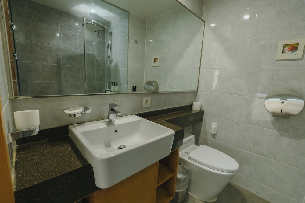 Jongno Lumia Tourist Hotel 65/69