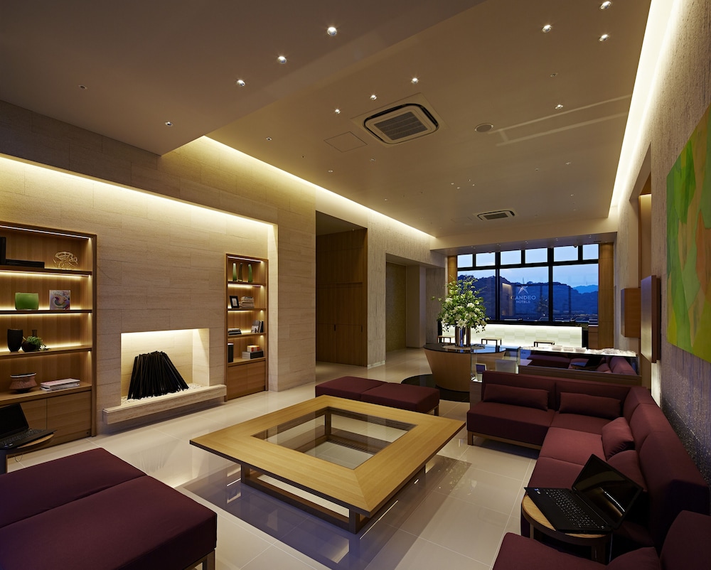 Candeo Hotels Matsuyama Okaido 36/50