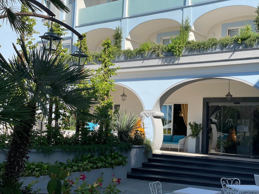 Hermitage Resort and Thermal Spa Hotel in ISCHIA