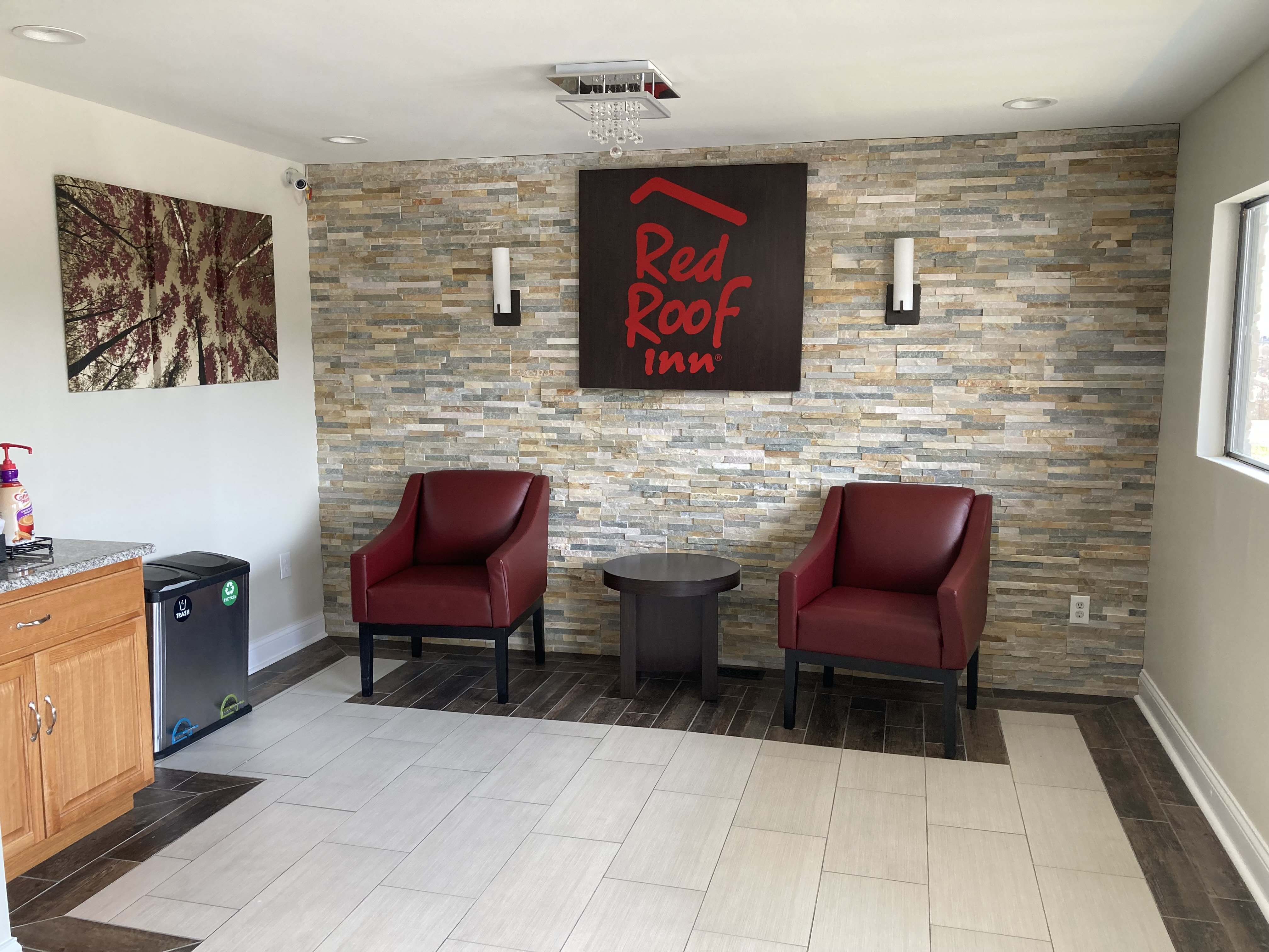 Red Roof Inn Walton - Richwood 15/17