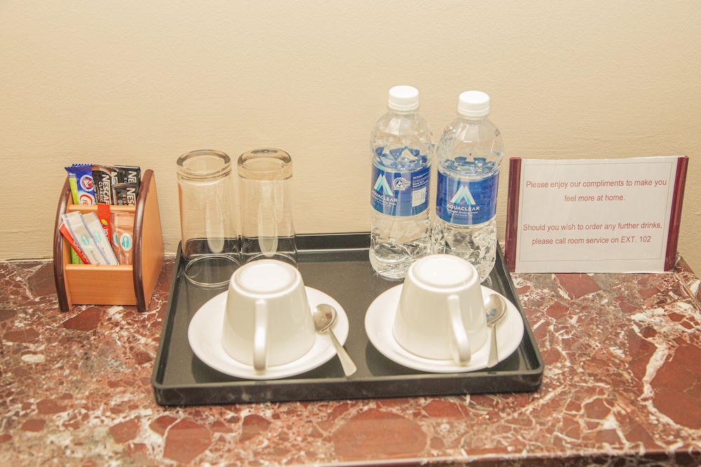 Best Western Plus Paramount Hotel 41/44